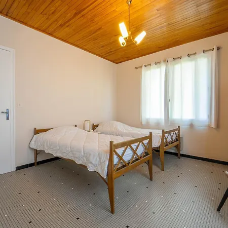 Semesterbostad Maison Spacieuse Proche - 6 Pers. - Fr-1-50-207 *